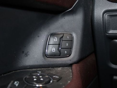 Used 2022 Ford Expedition Max Limited image 23