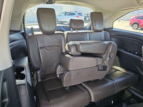 Used 2018 Honda Odyssey EX-L image 18
