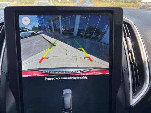 Used 2024 Ford Edge SEL image 16