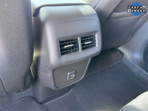 Used 2022 Chevrolet Equinox LS w/ LS Convenience Package image 13