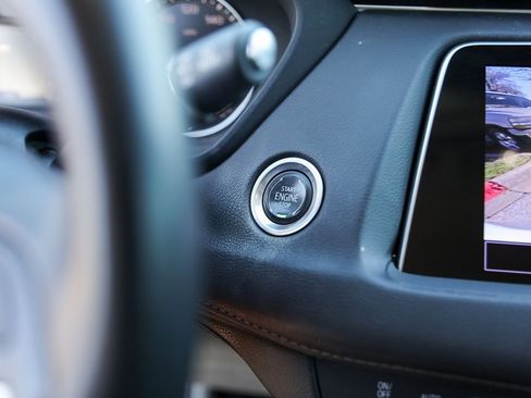 Used 2022 Cadillac XT4 Luxury image 17