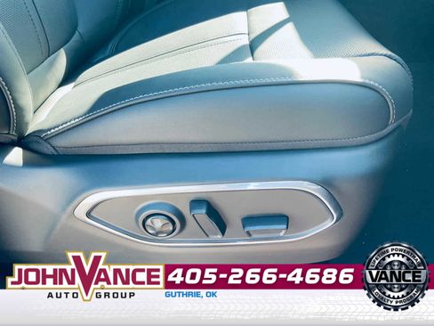 Used 2024 Jeep Wagoneer 4WD image 12