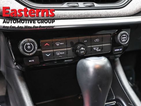 Used 2024 Jeep Compass Latitude AWD/4WD image 20