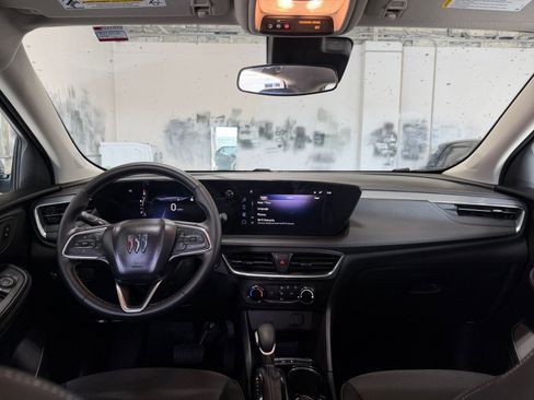 Used 2025 Buick Encore GX Preferred image 31