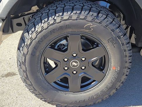 New 2025 Ford Bronco Big Bend w/ Black Diamond Package image 7