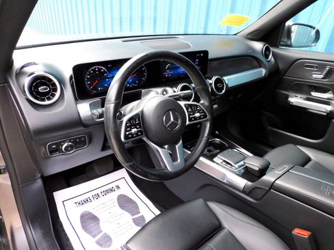 Used 2020 Mercedes-Benz GLB 250 4MATIC image 13