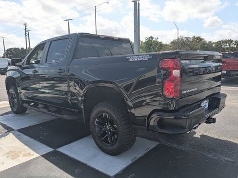 Used 2025 Chevrolet Silverado 1500 Custom Trail Boss w/ LPO, Dark Essentials Package image 7