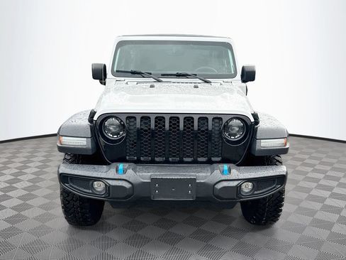 Used 2023 Jeep Wrangler Unlimited w/ Sun & Screen Package AWD/4WD image 2