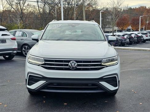 Used 2022 Volkswagen Tiguan SE image 4