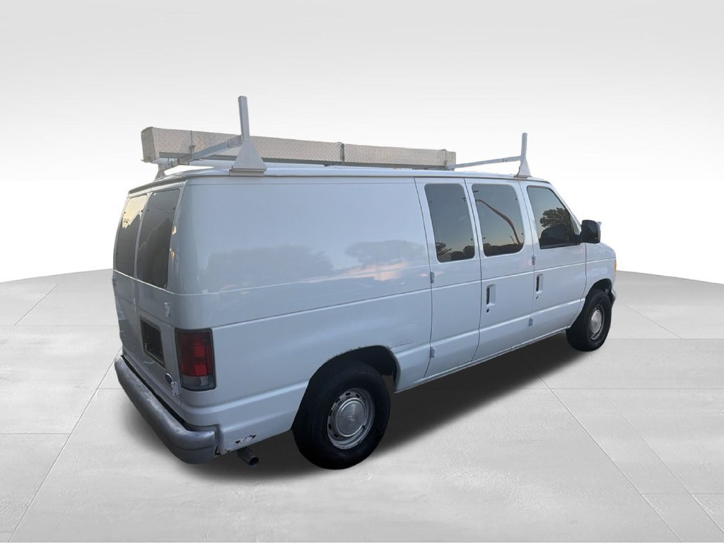 Used 1997 Ford E-150 and Econoline 150 RWD image 4