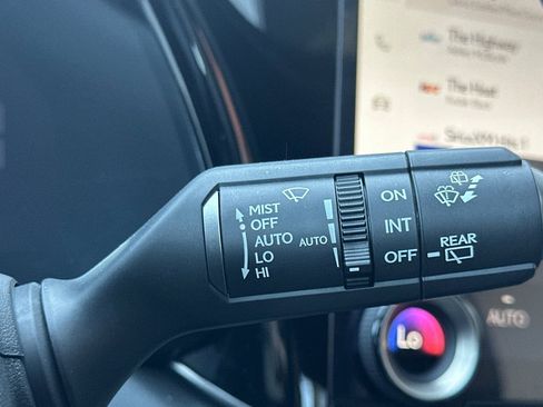 Certified 2025 Lexus RX 350h w/ Convenience Package image 33