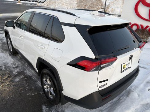 Certified 2022 Toyota RAV4 XLE w/ Convenience Package image 6
