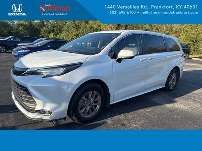 Used 2022 Toyota Sienna XLE