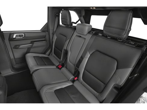 Used 2025 Ford Bronco Outer Banks AWD/4WD image 8