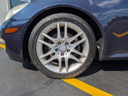 Used 2009 Mercedes-Benz SLK 300 image 9