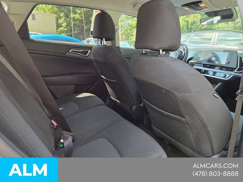 Used 2025 Kia Sportage LX FWD image 21
