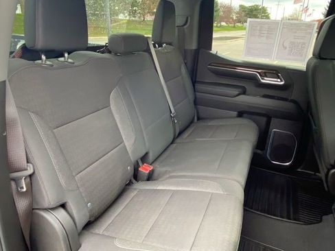 Used 2024 GMC Sierra 1500 SLE image 27