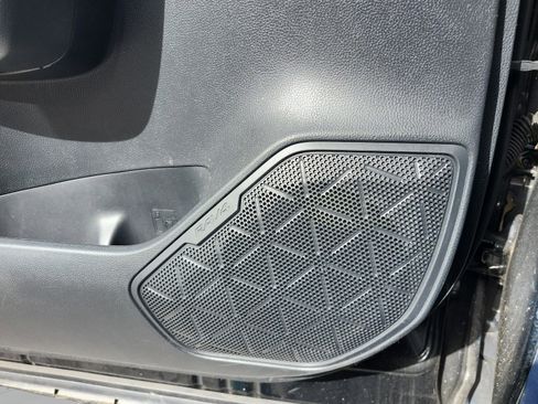 Used 2019 Toyota RAV4 XLE Premium image 26