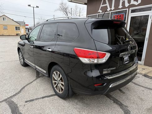 Used 2015 Nissan Pathfinder SL w/ Cargo Package image 7