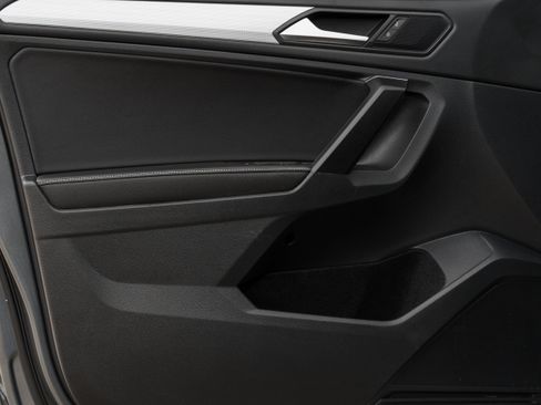 Used 2022 Volkswagen Tiguan S image 20