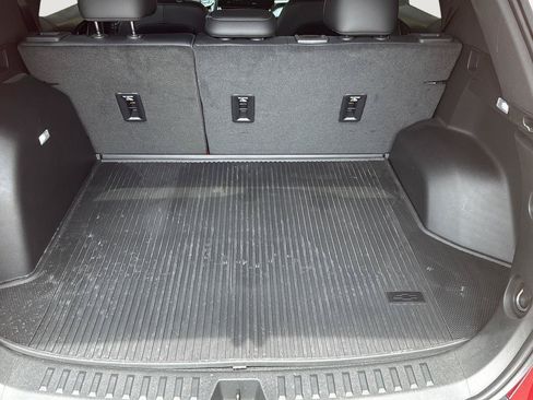 Used 2025 Chevrolet Equinox LT w/ Convenience Package II FWD image 5