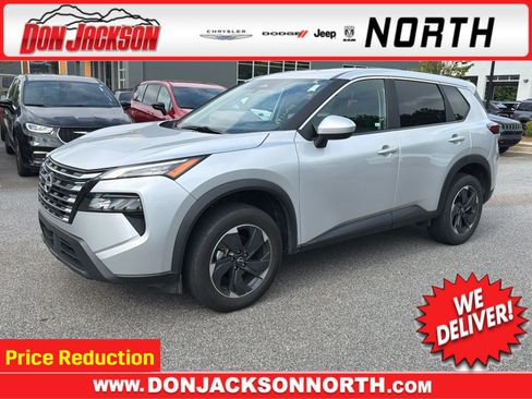 Used 2024 Nissan Rogue SV AWD/4WD image 1