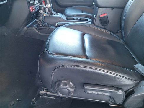 Used 2023 Jeep Wrangler Unlimited Rubicon 4xe image 17