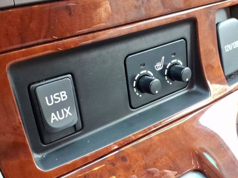 Used 2012 Toyota Highlander Limited image 24