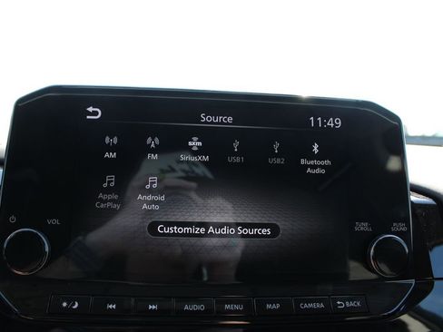 Used 2025 Nissan Pathfinder SL FWD image 47