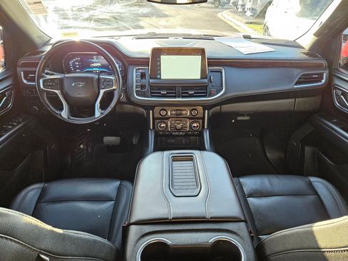 Used 2022 Chevrolet Tahoe Z71 image 32