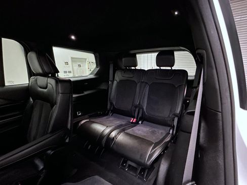 Used 2023 Jeep Grand Cherokee L Laredo AWD/4WD image 20