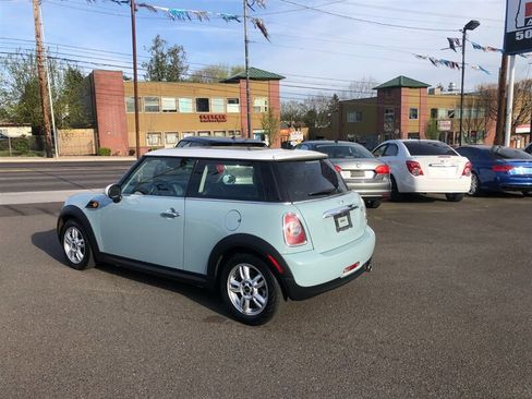 Used 2011 MINI Cooper Hardtop FWD image 3