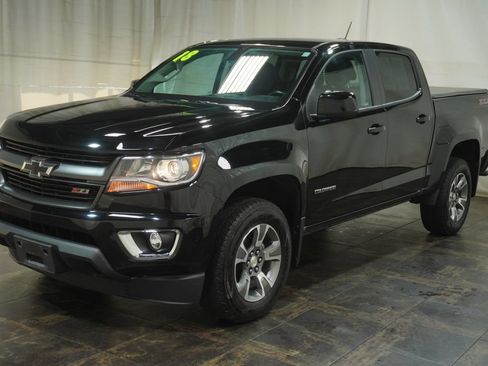 Used 2018 Chevrolet Colorado Z71 AWD/4WD image 2