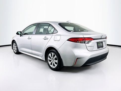 Used 2026 Toyota Corolla LE image 5