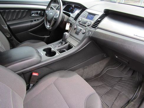 Used 2018 Ford Taurus SEL image 12