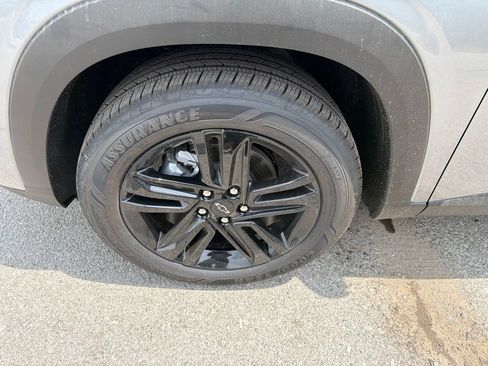 New 2026 Chevrolet Trax ACTIV w/ Sunroof Package FWD image 9