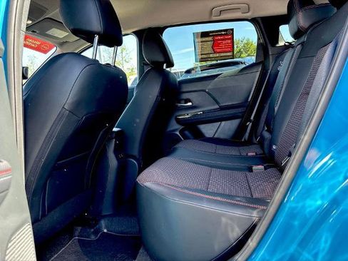 Certified 2025 Nissan Kicks SR FWD image 15
