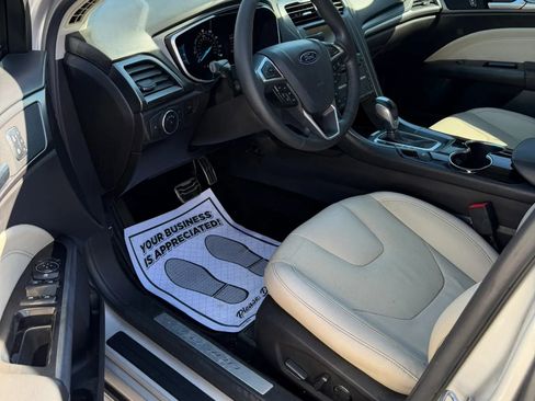 Used 2016 Ford Fusion Titanium image 9