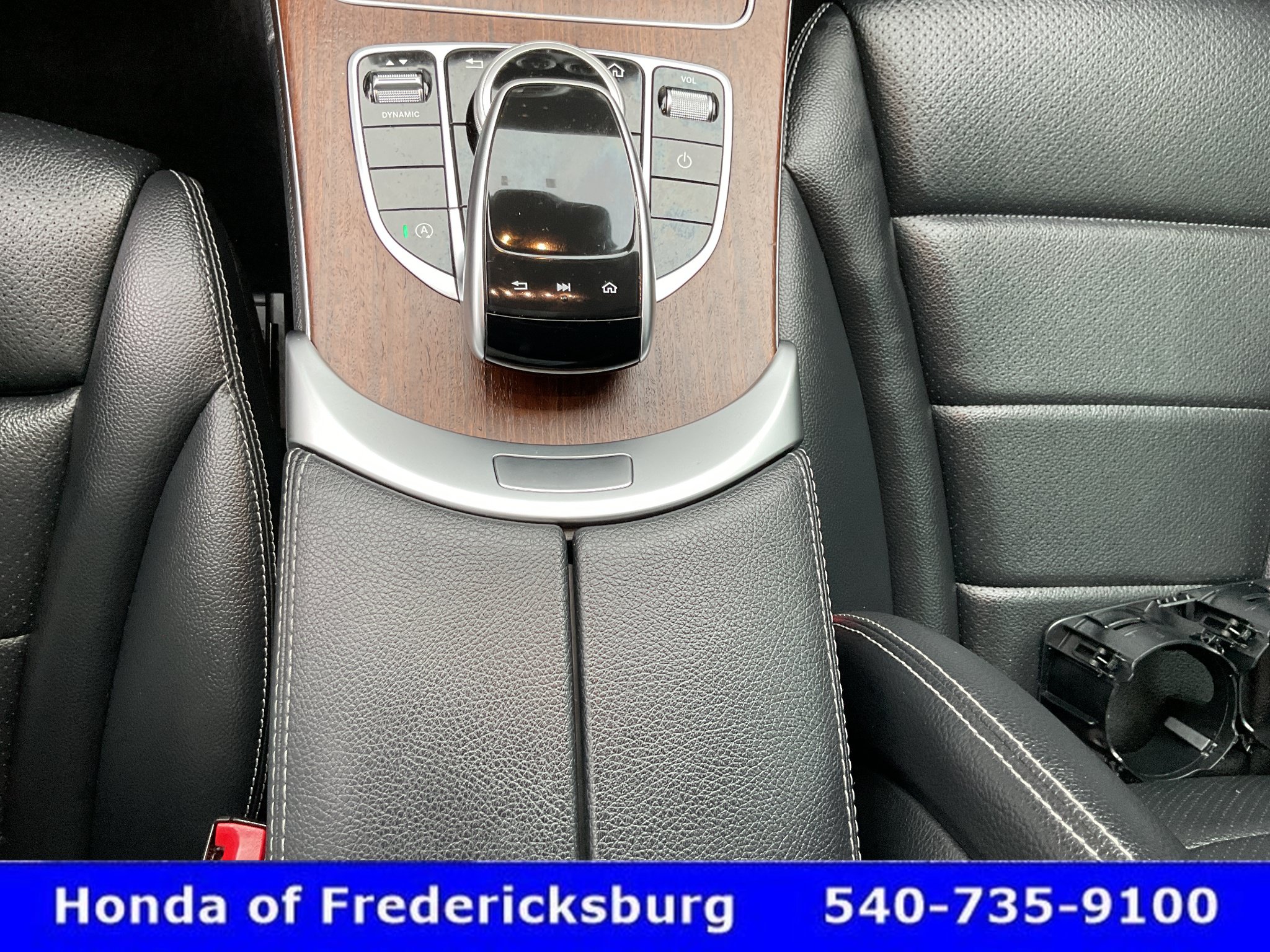 Used 2020 Mercedes-Benz C 300 4MATIC Sedan image 34