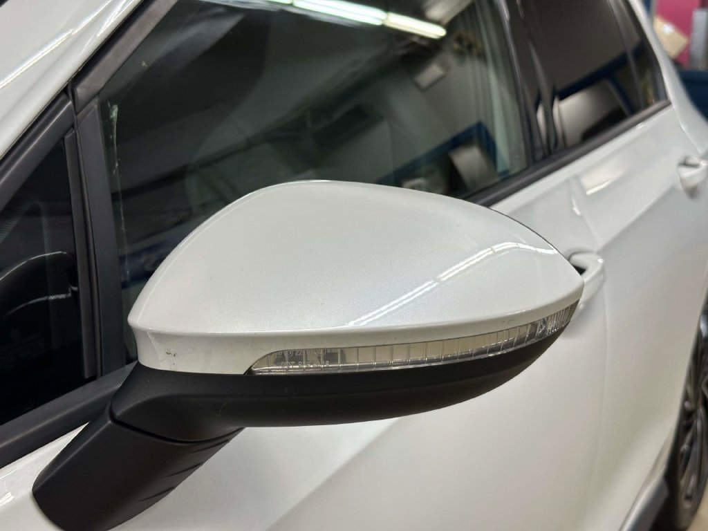 Used 2022 Volkswagen GTI Autobahn FWD image 34
