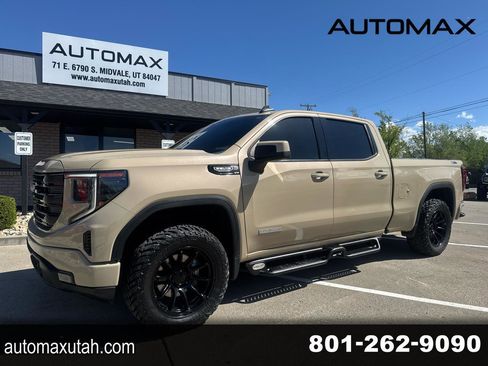 Used 2022 GMC Sierra 1500 Elevation w/ LPO, Elevation Black Package AWD/4WD image 1