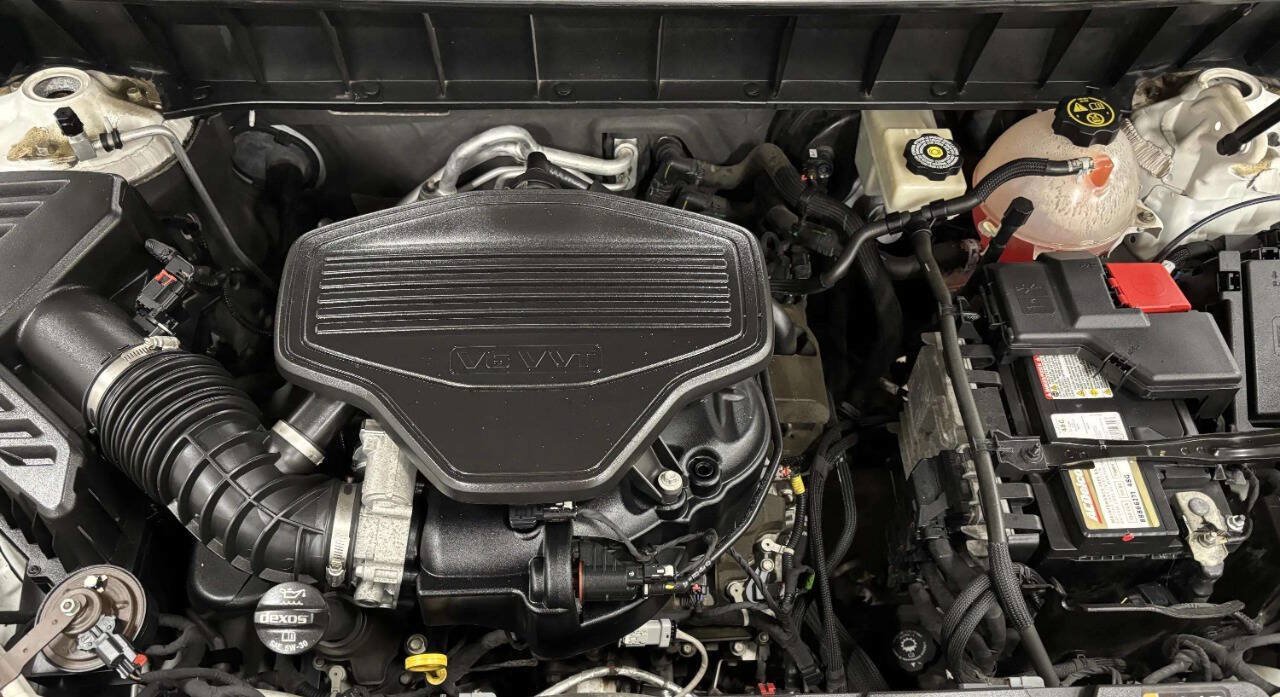 Used 2017 GMC Acadia Denali w/ Technology Package AWD/4WD image 12