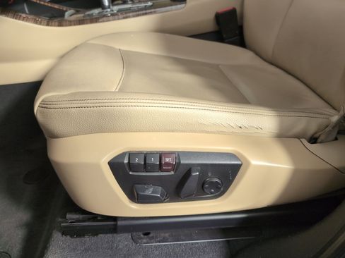 Used 2017 BMW X3 xDrive28i image 11