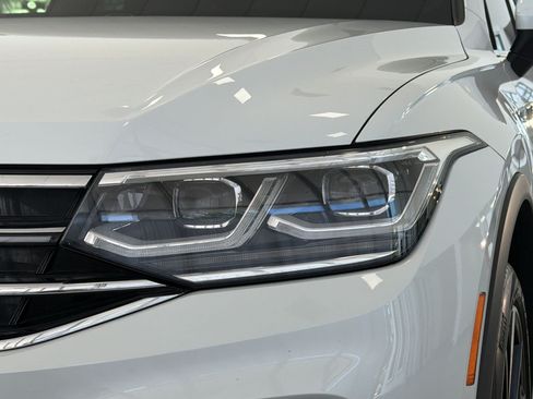 Certified 2024 Volkswagen Tiguan SEL R-Line AWD/4WD image 12
