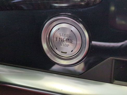 Used 2021 Chevrolet Corvette Stingray Premium Conv w/ Z51 Performance Package image 29