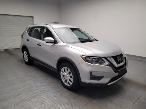Used 2020 Nissan Rogue S FWD image 13