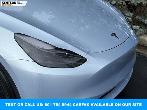 Used 2023 Tesla Model Y Performance image 17