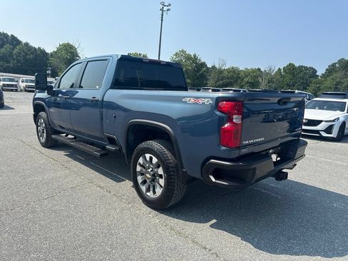 Used 2025 Chevrolet Silverado 2500 Custom AWD/4WD image 2