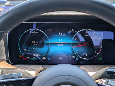 Used 2022 Mercedes-Benz E 350 Sedan image 15