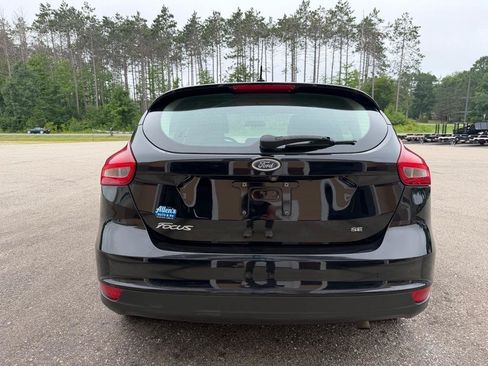 Used 2018 Ford Focus SE FWD image 5